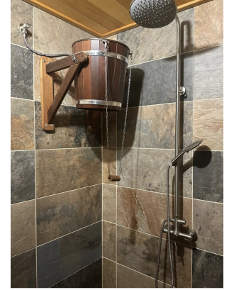 Găleată de duș, tip cascadă, termowood, 20 L, cu inserție din plastic Găleată de duș